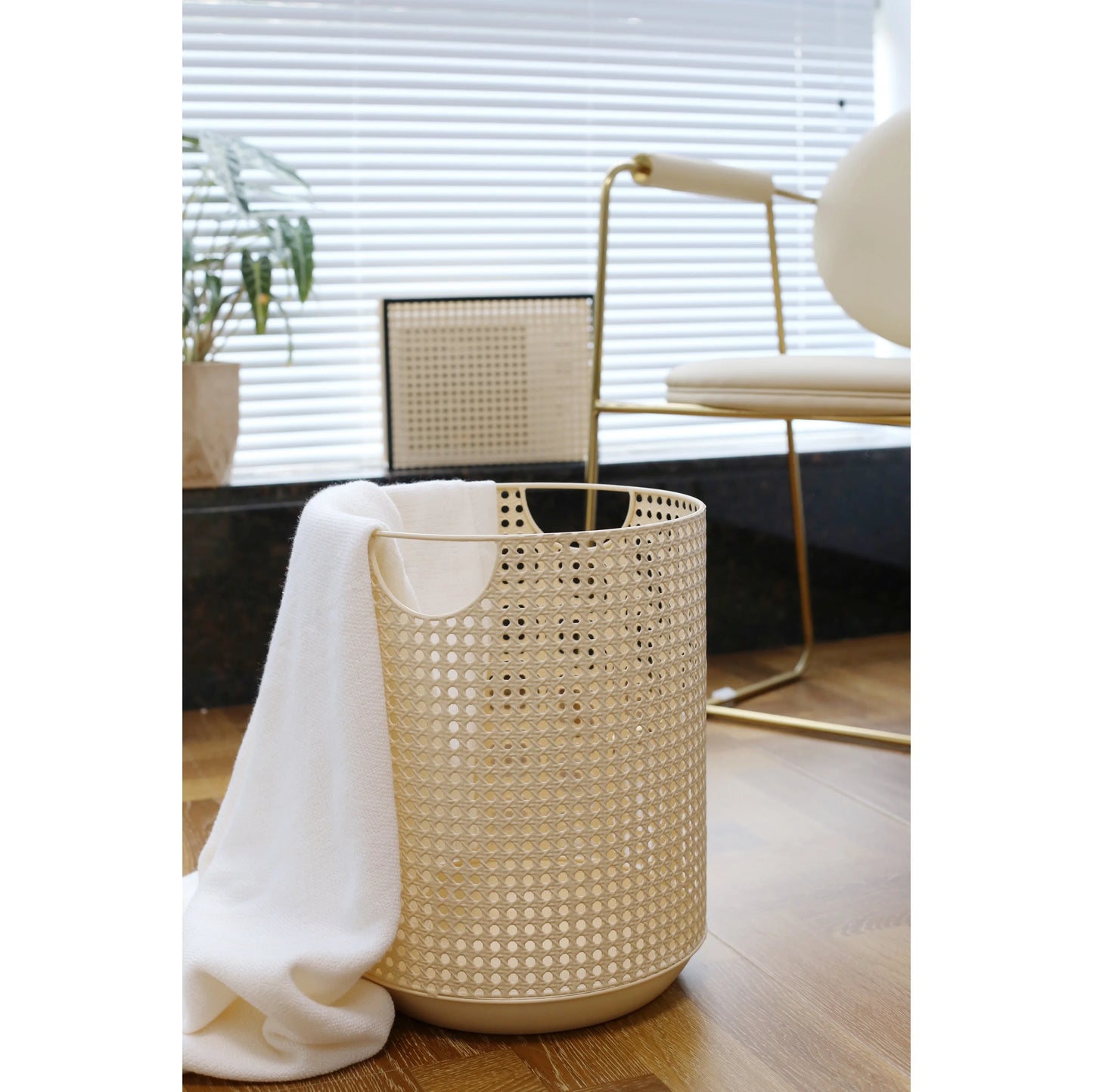 Nordic Storage Basket Metal Imitation Rattan Weaving Laundry Hamper Modern Storage Bin for Clothing Minimalist Bedroom Organizer